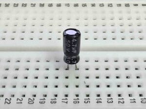 Capacitor Electrolítico 4.7V/50V
