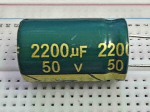 Capacitor Electrolítico de 2200uF/50V
